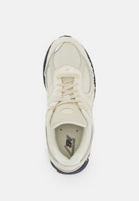 New Balance Tenisky - beige