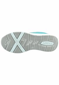 Sola di scarpa sportiva grigia chiara con motivi testurizzati, caratterizzata da un logo 'VADO' prominente, sezioni contornate e un design flessibile.