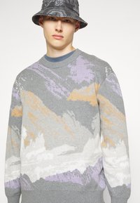 Levi's® STAY LOOSE CREW - Trui - dusk