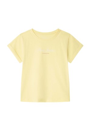 Camiseta de color amarillo claro con mangas cortas, cuello redondo y texto "Pepe Jeans London" impreso en blanco y marrón en el pecho.