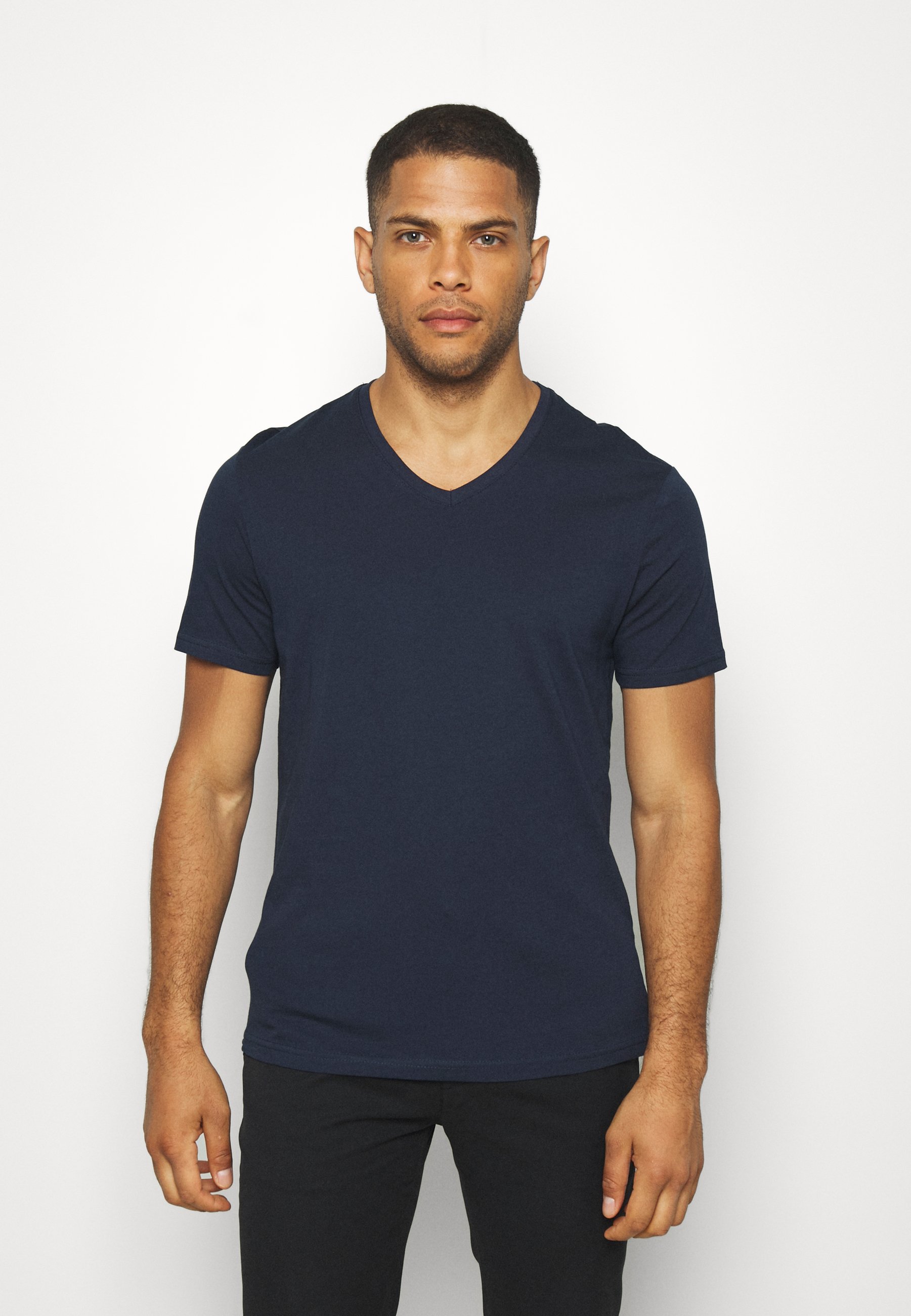 pier one basic t shirt