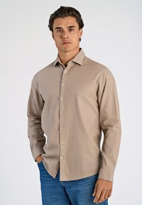 Lindbergh SOFT STRETCH - Camisa - dk sand