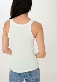 hessnatur SLIM - Top - naturweiss
