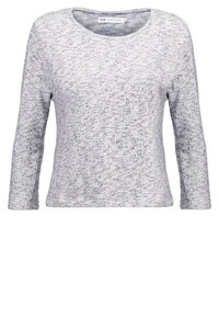 Helles graues Langarm-Strickpullover mit strukturiertem Muster, Rundhalsausschnitt und lockerer Passform. Der Stoff wirkt weich und leicht dehnbar.