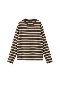 Smeđa majica s dugim rukavima s horizontalnim krem prugama. Izrađena od mekanog materijala s okruglim izrezom i redovitim krojem.