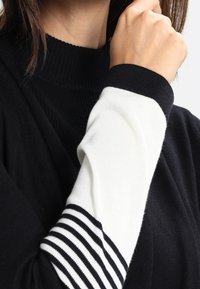 Anna Field Cardigan - black