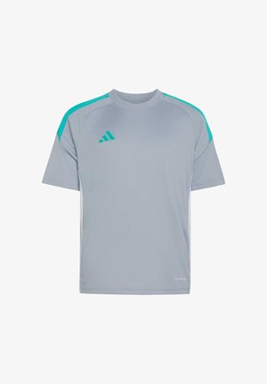Camiseta deportiva de manga corta de color gris claro con rayas turquesas en los hombros y logo turquesa de Adidas en el pecho izquierdo, etiqueta de tela Climalite en la parte inferior derecha.