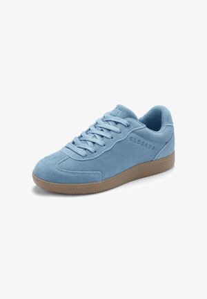 Light blue suede sneaker with matching laces, brown rubber sole, and "ELBSAND" embossed on the side.