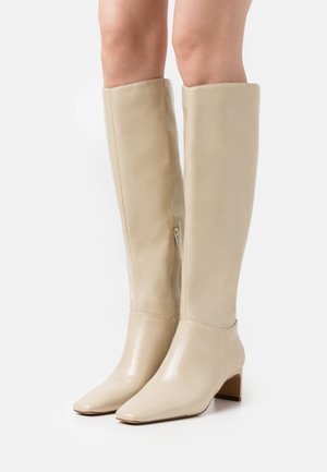SQUARED LONG TOE SHAFT BOOTS - Laarzen - glossy creme
