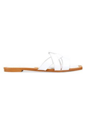 Sandalias planas - blanco