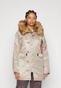 Alpha Industries Zimski kaput - vintage sand