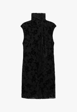 Robe noire sans manches avec col haut et motif floral en velours, dotée d'une écharpe longue attachée qui tombe à l'avant.