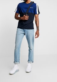 River Island Jednoduché tričko - dark blue