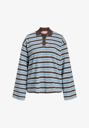 Polo à manches longues rayé en bleu clair et marron. Présente un col marron, une patte de boutonnage à trois boutons et une coupe décontractée. Matériau en coton.
