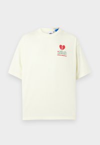 Επιλέχθηκε, off-white