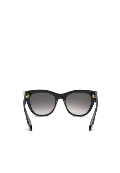 Lunettes de soleil noires style œil de chat avec verres dégradés foncés et branches fines, sur fond blanc.