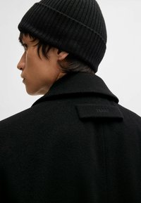 HUGO Klassisk frakke - black one