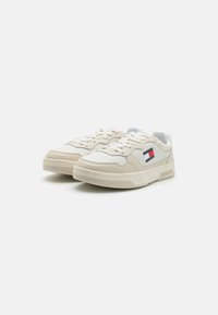 Tommy Jeans Tenisice - newsprint