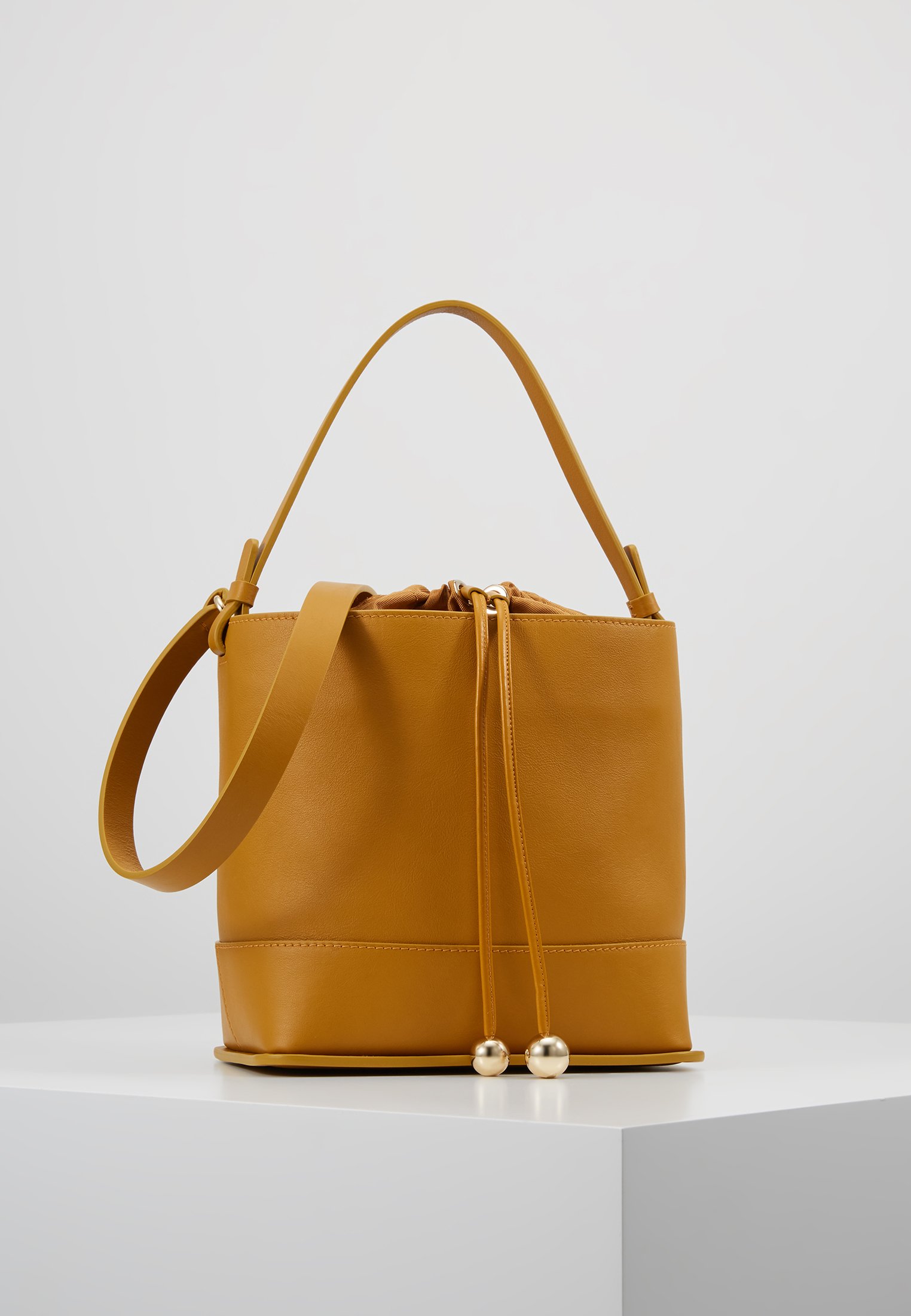 WEEKEND MaxMara Håndveske senf Zalando.no WEEKEND MaxMara Håndveske senf Zalando.no