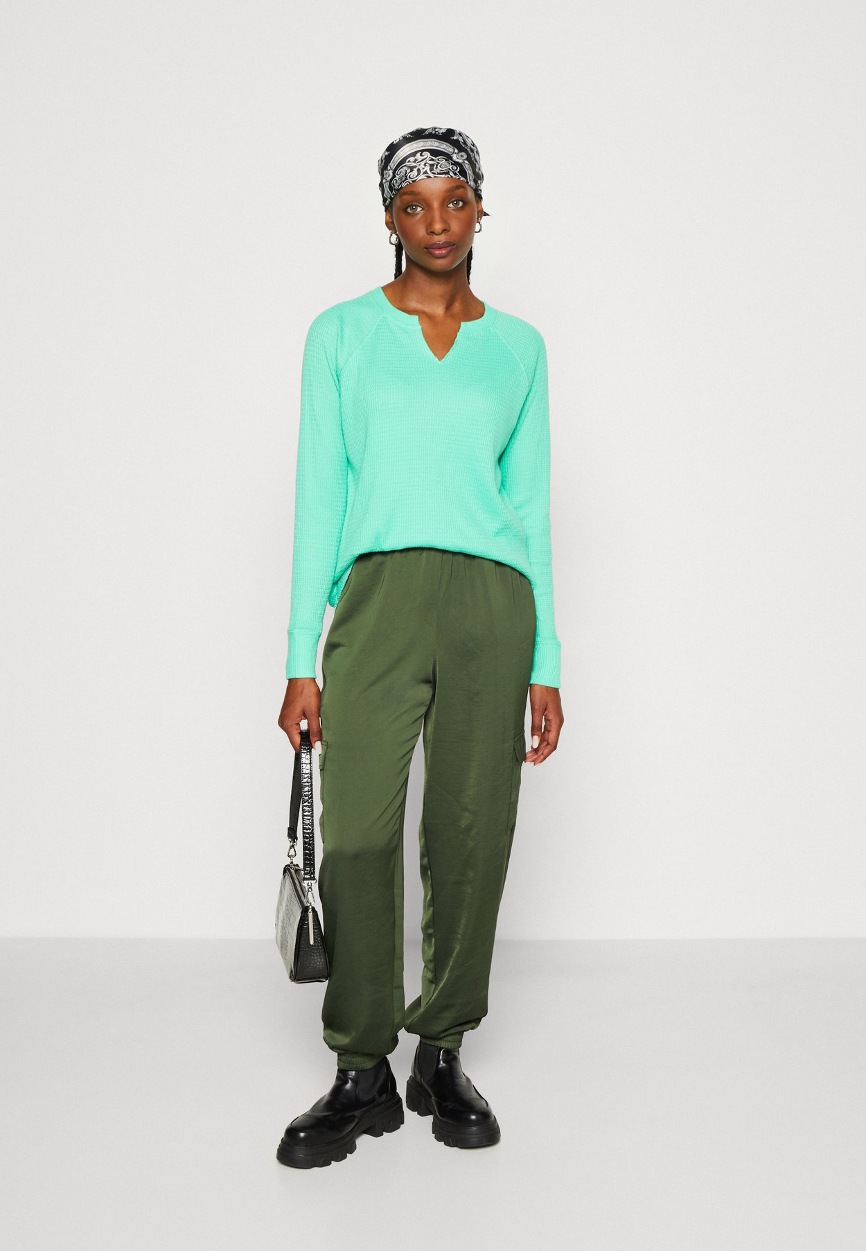 ONLTRACY PANTS