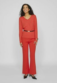 VILA VIBILLIE - Trousers - aurora red