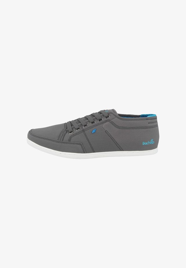 Sneakers - gray