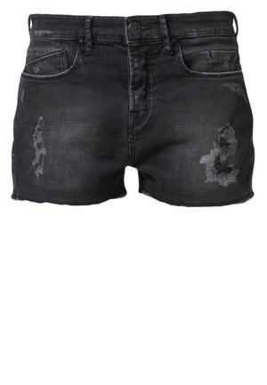 Shorts - red