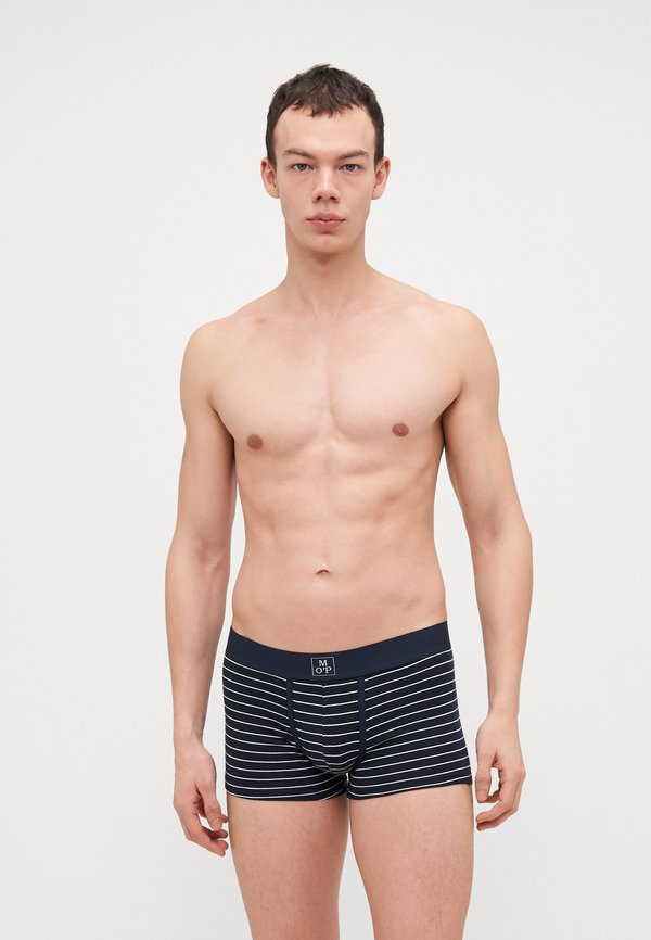 ESSENTIALS 3 PACK - Trunks