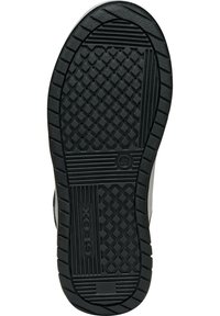 Svart gummiskosula med ett texturerat mönster av diamantformer och upphöjda ränder, märkt med "GEOX" och andra beteckningar.