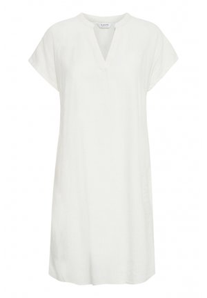 Hvit lin kjole med avslappet passform, korte ermer og V-hals. Enkel design uten mønstre eller pynt.
