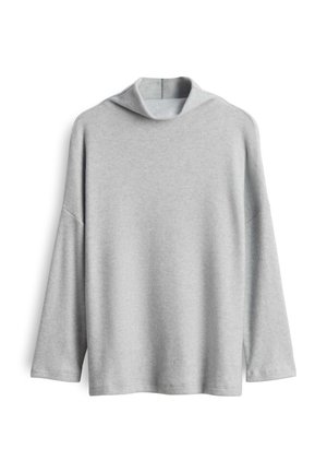 Hellgrauer Pullover mit Kragen, langen Ärmeln, gerippter Textur und lockerer Passform. Weiches Material und minimalistisches Design.