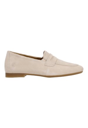 Mocassini in suede beige con punta arrotondata, suola piatta e cinture decorative orizzontali sulla tomaia. Presentano un piccolo logo di lato.