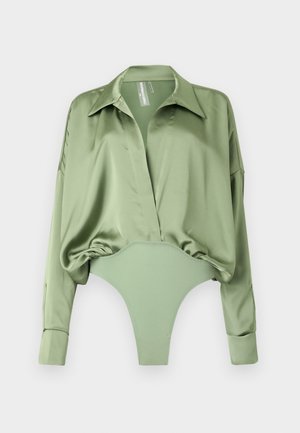 Norma Kamali SUPER OVERSIZED BOYFRIEND SHIRT - Blouse - vintage green
