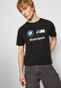 Puma BMW MMS ESS LOGO - Marškinėliai su spaudiniu - black