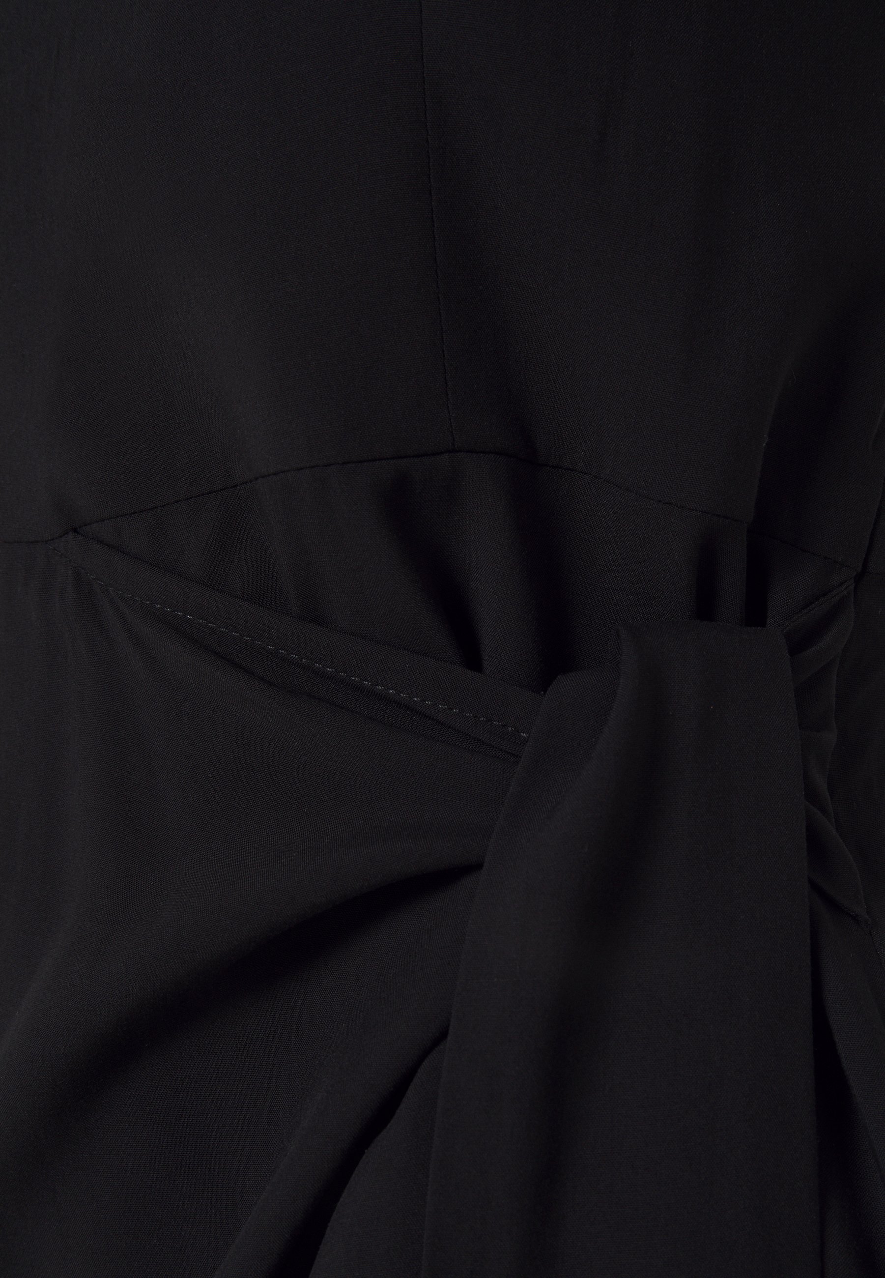 NA-KD PAMELA REIF KNOT DETAIL MINI 