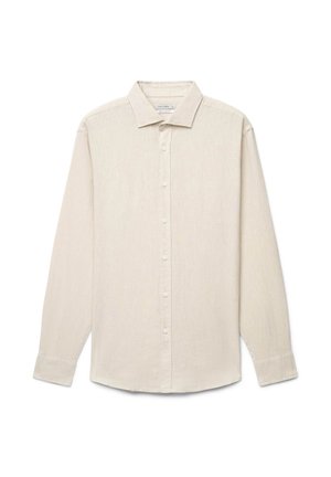 Beiges langärmeliges Hemd mit Knöpfen, Kragen und Manschetten, flach ausgelegt, Vorderansicht vor weißem Hintergrund.