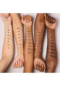 MAC STUDIO FIX POWDER PLUS FOUNDATION REFILL - Fond de teint - c3.5 beige