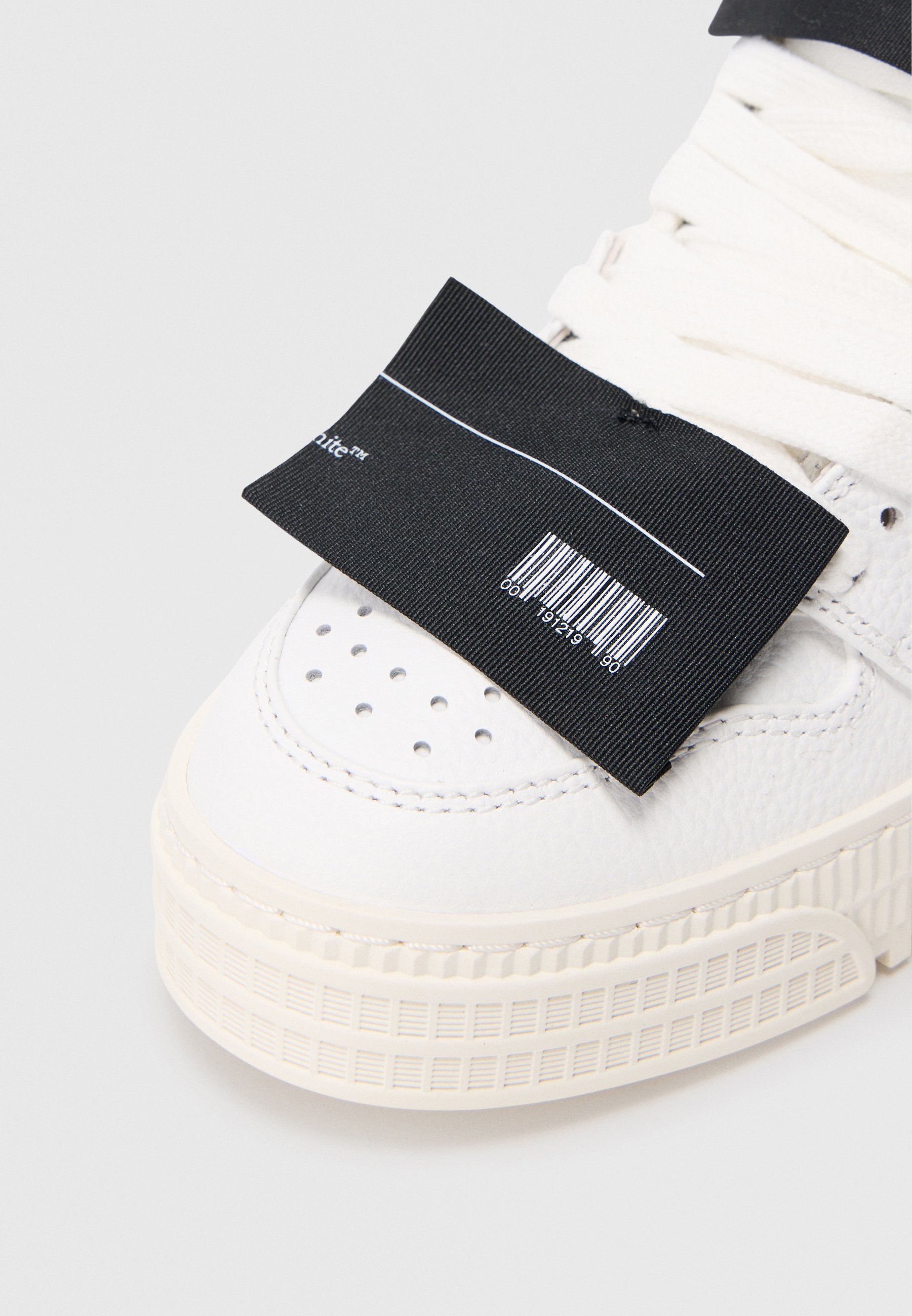 off white off court beige black