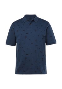 Marineblaues Poloshirt aus Baumwolle mit einem subtilen Muster von Palmen und Bergen, kurzen Ärmeln und einer Knopfleiste mit zwei Knöpfen.