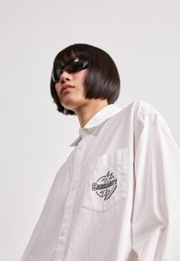 Carhartt WIP BLAZE - Blusa - white/black