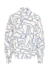 Camicia bianca con motivo geometrico astratto blu, maniche lunghe, polsini con bottoni e colletto classico. Sul retro presenta uno yoke e una piega.