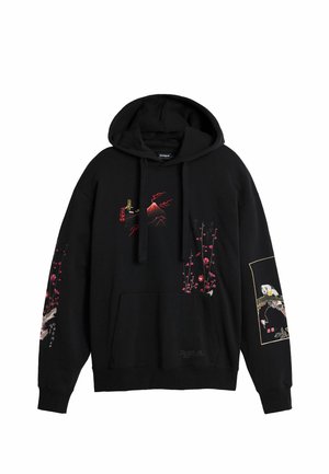 Sort hoodie med farverig broderi af kirsebærblomster, et bjerg og en fugl. Indeholder en forreste lomme og snoretræk i hætten.