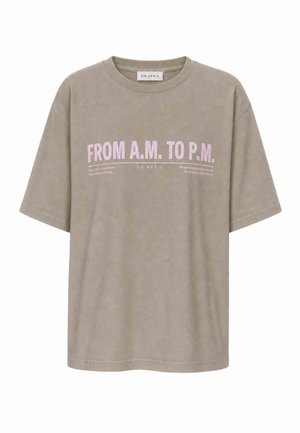 OH APRIL, BF T-SHIRT AM TO PM - Print T-shirt - taupe acid