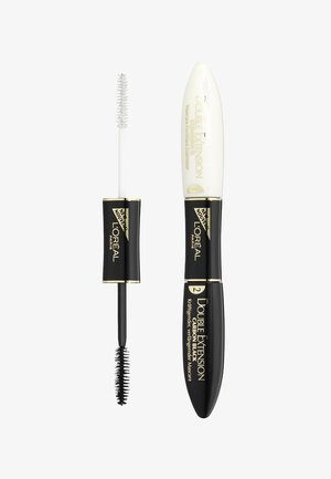 L'Oréal Double Extension Mascara mit zwei Röhrchen; eines weiß und eines schwarz. Das schwarze Röhrchen enthält eine Borstenbürste zur Anwendung.