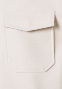 ONLY Tall ONLMACI  SHACKET TALL - Casaco de verão - pumice stone