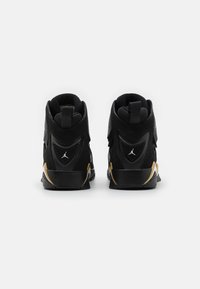 Jordan JORDAN TRUE FLIGHT UNISEX - Basketsko - black/white/metallic gold