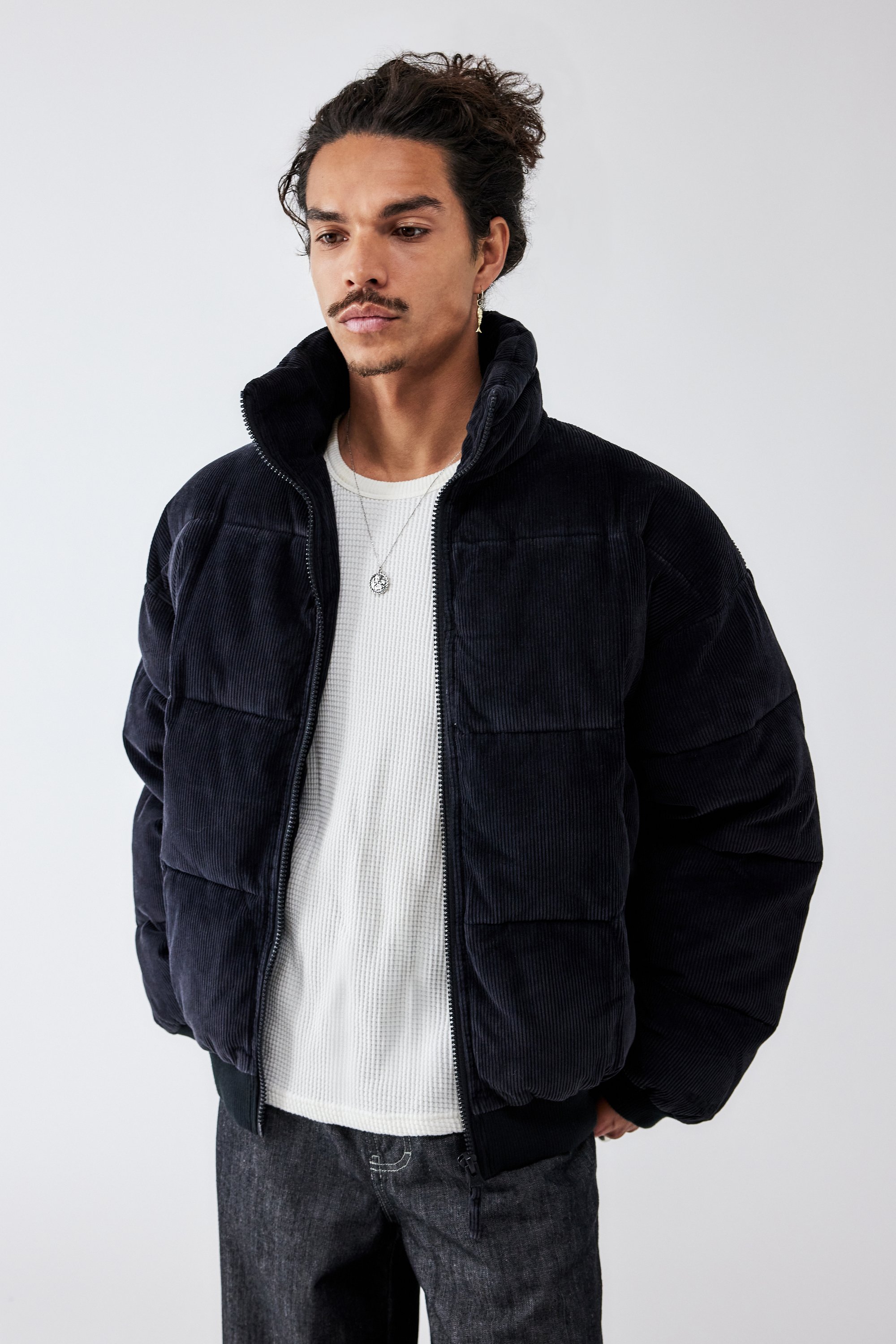 Urban Classics Dames winterjas corduroy puffer jack met opstaande kraag, kort gesneden, type donsjack, maat XS tot 5XL, toffee, XL