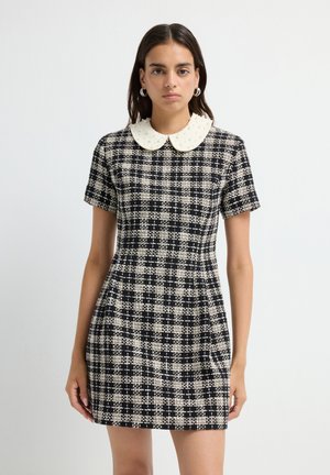 Stickad klänning - plaid black