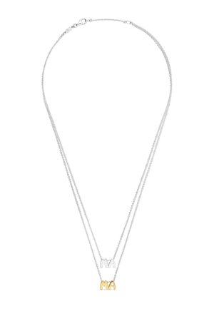 Collier double couche en argent avec pendentifs "MA", un en argent et un en ton or, chaînes délicates, fermoir mousqueton.