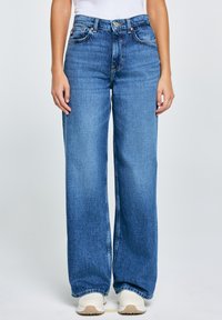 Nevybráno, jeansblau